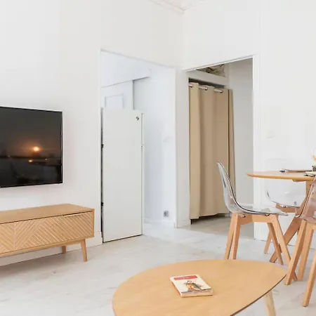 4 Personnes - Cite De La Gastronomie Apartmán