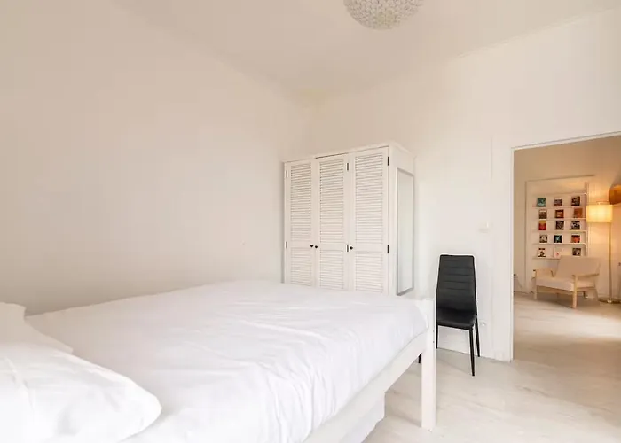 4 Personnes - Cite De La Gastronomie *