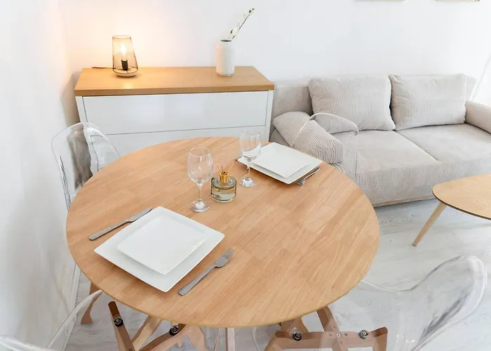 4 Personnes - Cite De La Gastronomie *